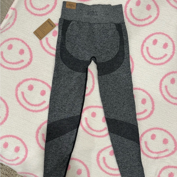 PINK by Victoria Secret leggings. - Picture 3 of 5